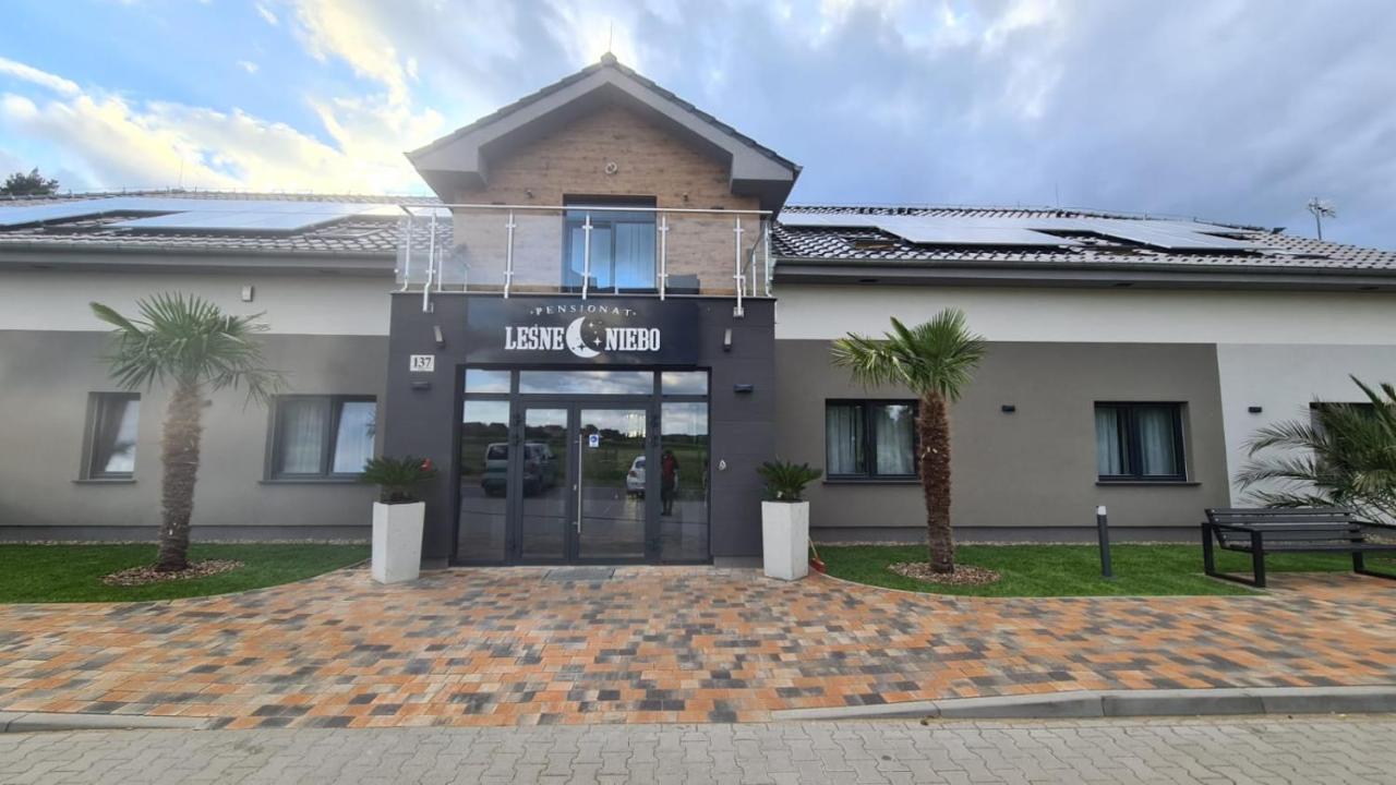 Lesne Niebo Hotel Любневице Екстериор снимка